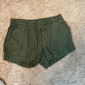 Linen shorts